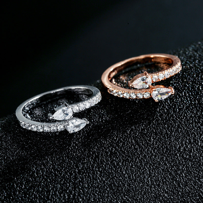 Anillo De Circonio Con Gota De Agua